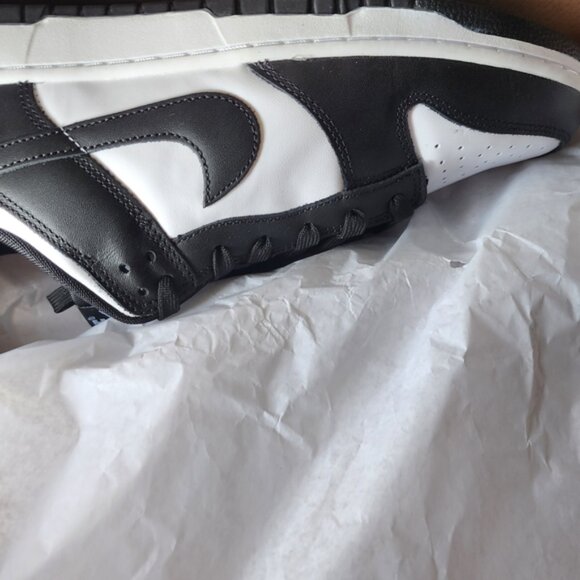 🆕 Nike Men's Retro Dunk Low Black And White Panda 🐼 Sneakers - Picture 9 of 15